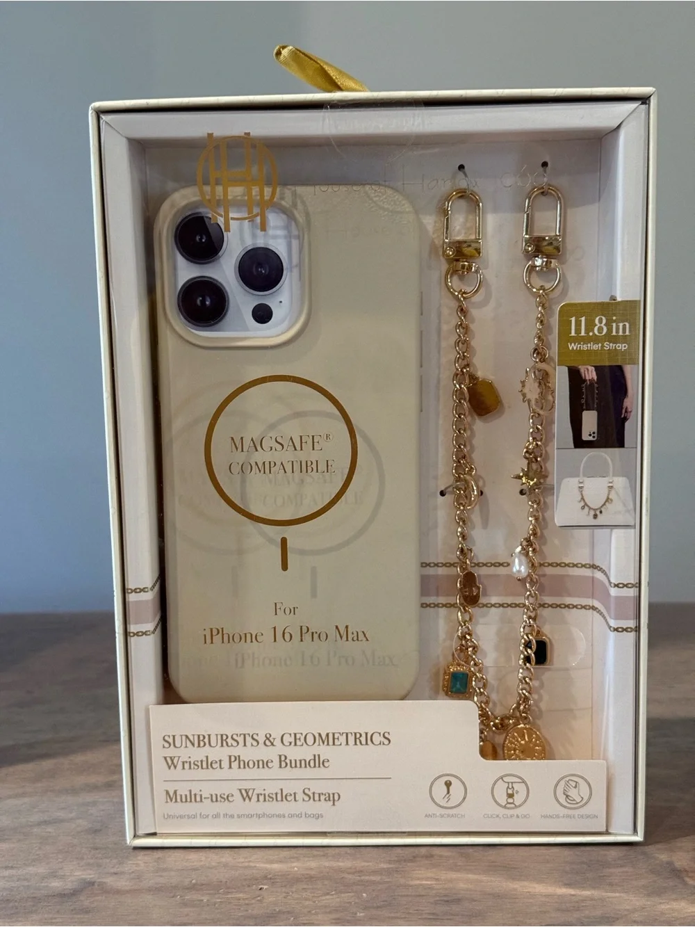 Women’s ’House of Harlow 1960 phone case w/ wristlet chain